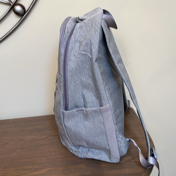 NEW Vera Bradley Lighten Up Sporty Backpack in Medium Heather Gray - Picture 2 of 16